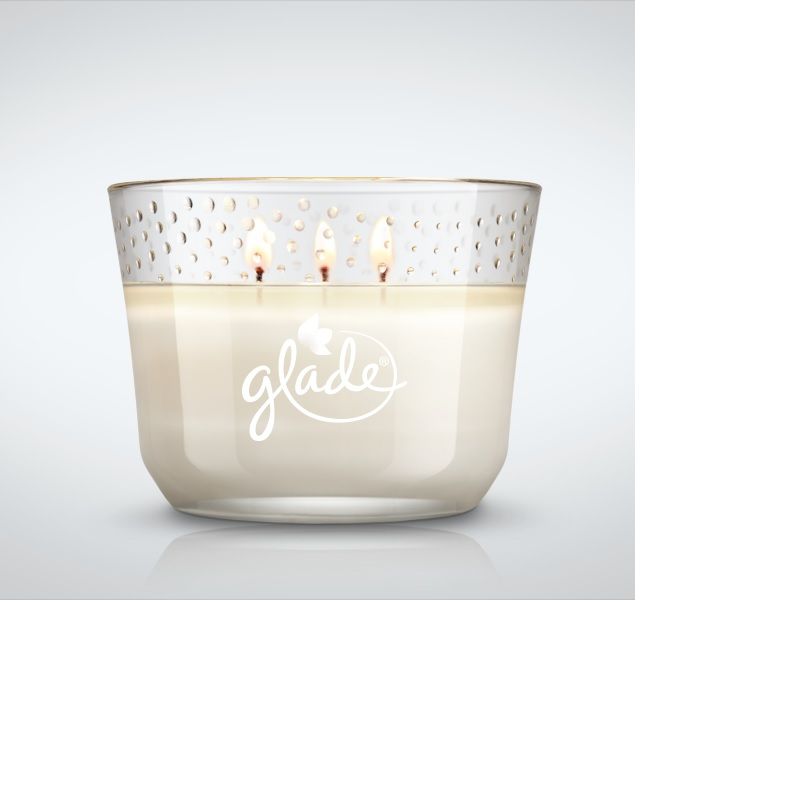 Photo 1 of Glade Sheer Vanilla Embrace 3-Wick Candle