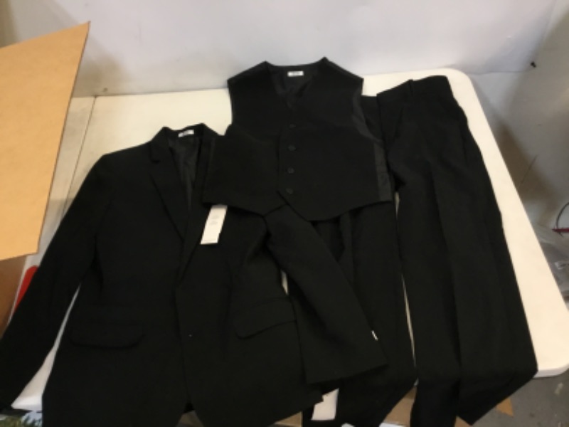 Photo 2 of Calvin Klein Boys' 3-Piece Formal Suit Set Big Boys 12 Deep Black