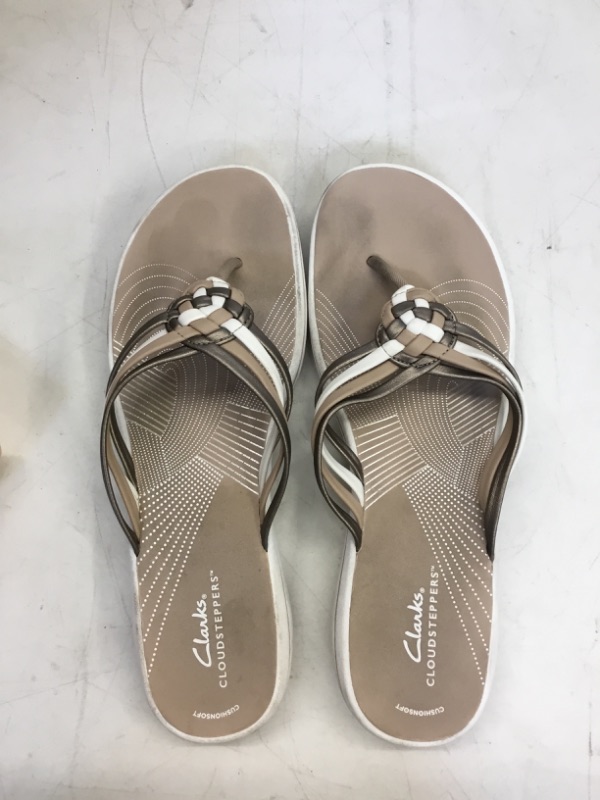 Photo 1 of Clarks CloudSteppers Womens Brinkley Jazzh Toe-Post Flip-Flops 