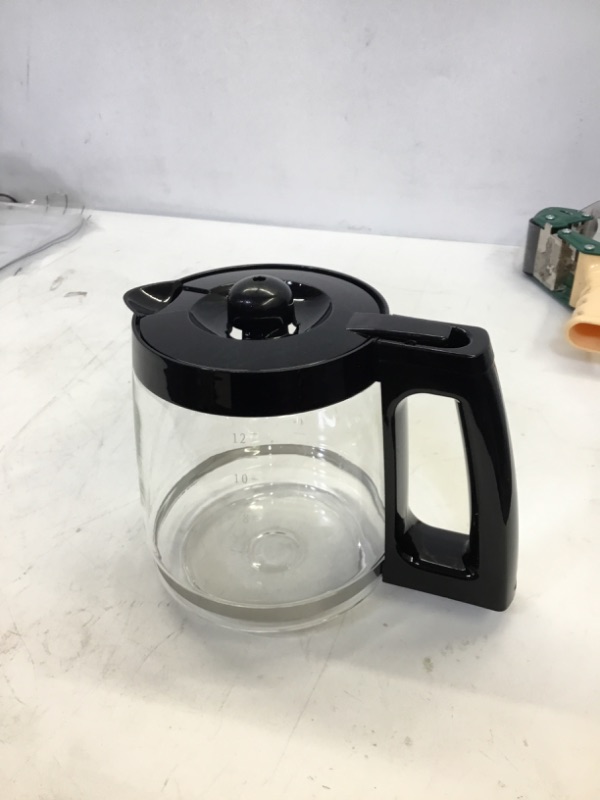 Photo 2 of SendExtra 12-Cup Replacement Glass Carafe Pot Compatible with Ninja Coffee Brewer Maker Models CE251 CE201 CE201C CE200 CE200C Model# XGLSLID200