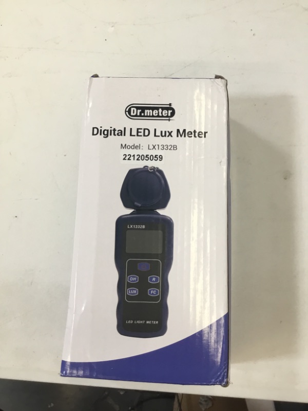 Photo 2 of Dr.meter Professional LED Light Meter, Digital Illuminance Meter with 0-200,000 Measuring Ranges and 270 Degree Rotatable Detector