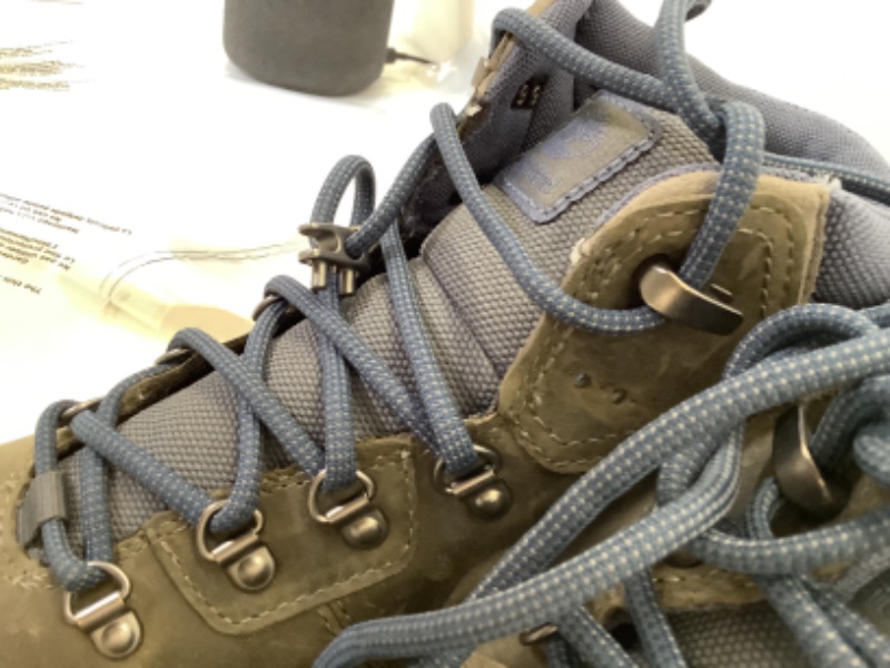 Photo 3 of Timberland Mt. Maddsen Valley Mid Waterproof Womens 8 