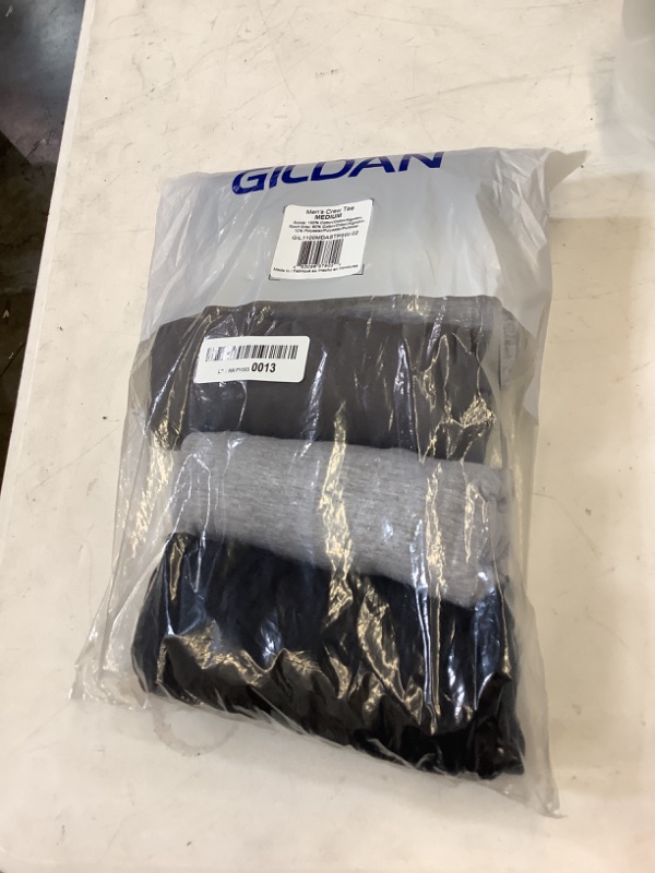 Photo 1 of Gildan Men's Crew T-Shirts, Multipack, Style G1100 5 Black/Sport Grey/Charcoal (5-pack) Medium