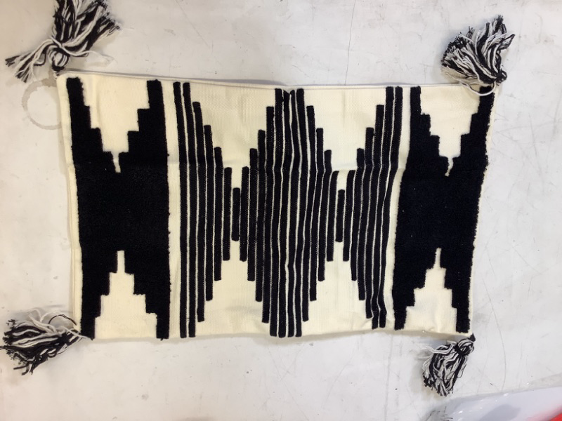 Photo 2 of MOCOFO Yarn-Dyed Jacquard Black and White Pattern Pillowcase with 4 Black Tassel