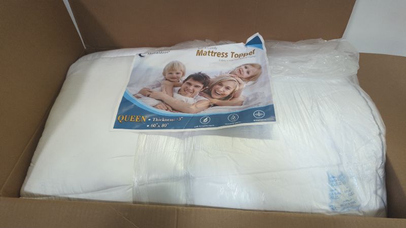 Photo 4 of Mattress Topper Queen Cooling Plush Pillow Top Mattress Pad Feather Bed Topper, Marine Moon Hotel Quality Down Alternative Pillow Topper Over 3 Inch Extra Thick Soft Mattress Topper for Back Pain
