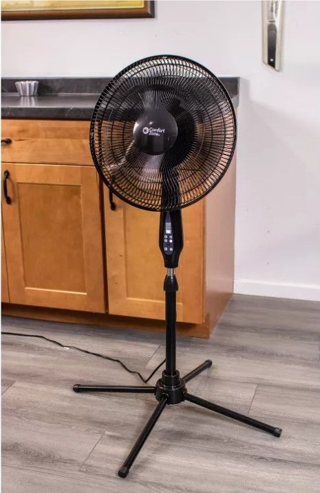 Photo 2 of Comfort Zone 16" Oscillating Stand Fan with Remote Black

