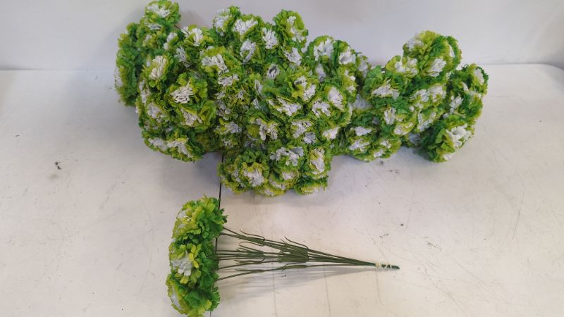 Photo 4 of Unittype 200 Bunches Artificial Carnations Flowers 14.5 Inch Silk Green and White Carnations Realistic Bouquet with Stems for Memorial Day Wedding Bouquet Funeral Cemetery Wreaths DIY Craft
