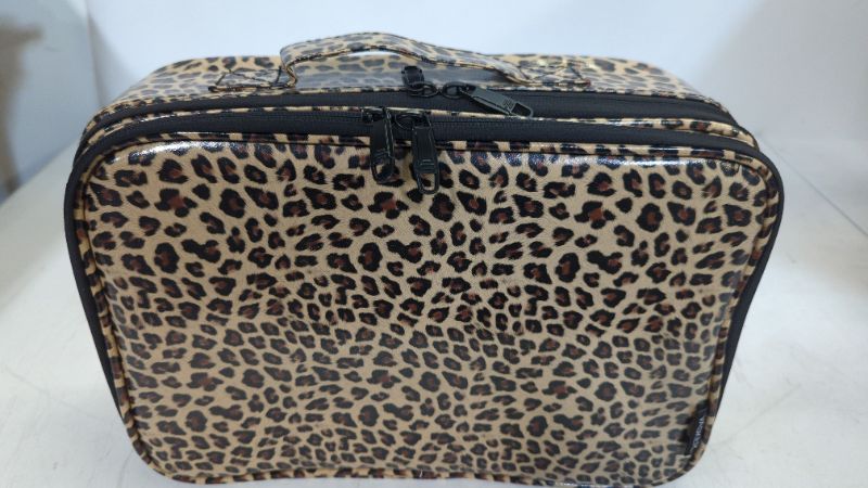 Photo 4 of VASKER Make up Bag Large Makeup Train Bag 3 Layers Professional Travel Makeup Case Organizer Waterproof Portable Leopard Cosmetic Toiletry Bag Box Brush Holder With Shoulder Strap Gift for Women
