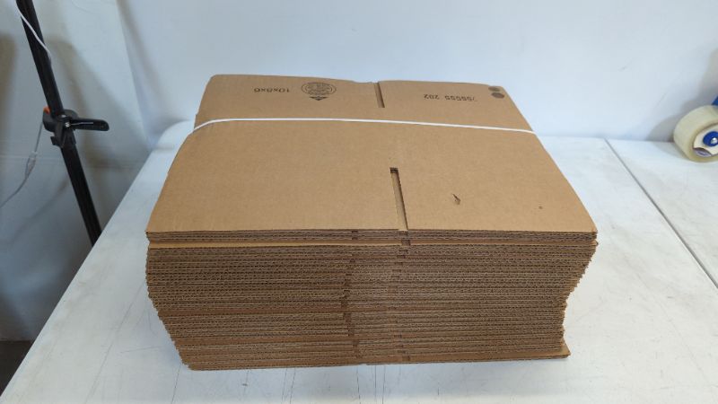 Photo 1 of M-Pak Shipping Corrugated Boxes, 10 x 8 x 6 Kraft Box Packaging Pack of 25 (Medium)
