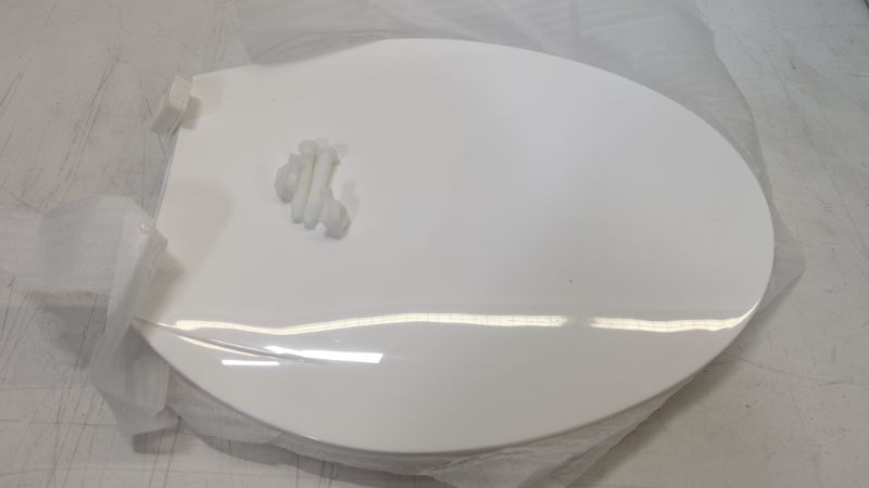 Photo 4 of Affinity Slow Close Removable Toilet Seat that will Never Loosen, Providing the Perfect Fit, ELONGATED, Long Lasting Solid Plastic, White