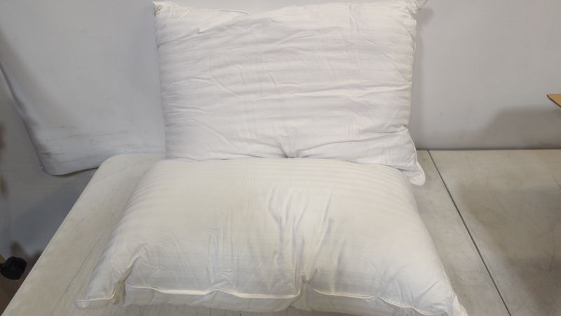 Photo 2 of Beckham Hotel Collection Bed Pillows Standard / Queen Size Set of 2 - Down Alternative Bedding Gel Cooling Pillow for Back, Stomach or Side Sleepers
