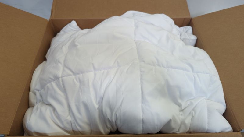 Photo 3 of COHOME Queen 2100 Series Cooling Comforter Down Alternative Quilted Duvet Insert with Corner Tabs All-Season - Luxury Soft Hotel Comforter - Breathable - Reversible - Machine Washable - White
