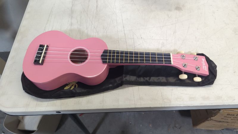 Photo 3 of Strong Wind Soprano Ukulele for Beginner, 21"Hawaiian Ukelele, Educational Tools for Children Pink
