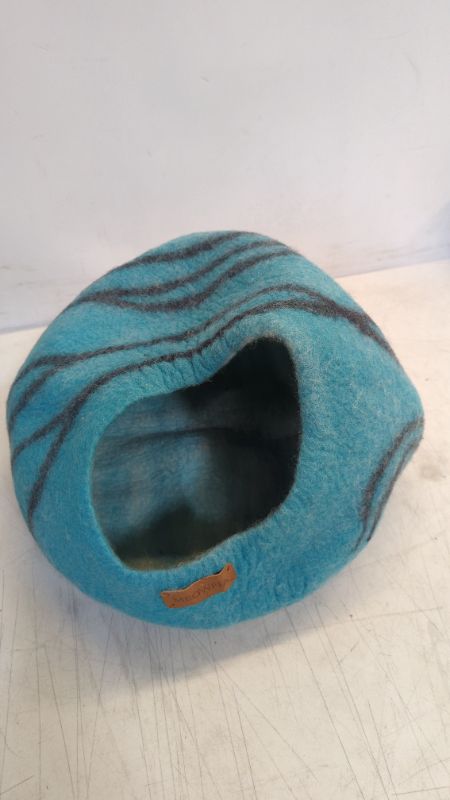 Photo 2 of MEOWFIA Premium Felt Cat Bed Cave - Handmade 100% Merino Wool Bed for Cats and Kittens (Light Shades) (Medium, Aquamarine)
