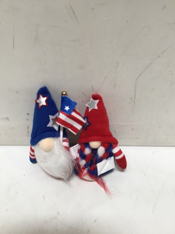 Photo 3 of 4th of July Patriotic Gnome Plush Elf Ornament 2Pcs Handmade Gnome Plush American Couple Scandinavian Tomte 4th of July Veterans Day Memorial Day Gift Independence Day Table Decorations Tray Ornament