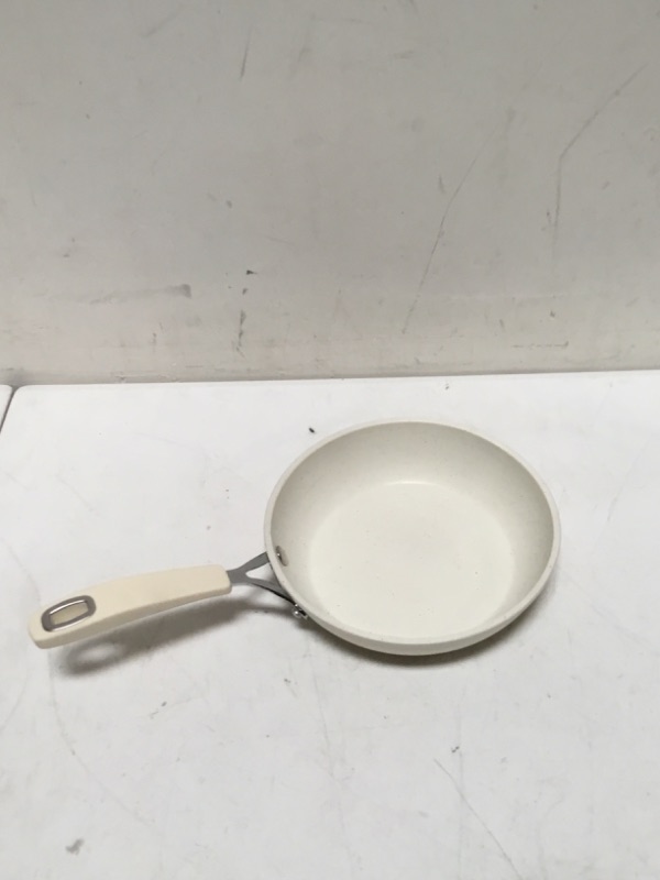 Photo 1 of 6 pc 6"/7" Carbon Steel Pizza Pan French Fruit Tart Mold Tray Non-Stick Pizza Pan Oven Cake Bakeware Home Kitchen Tools New with white pan