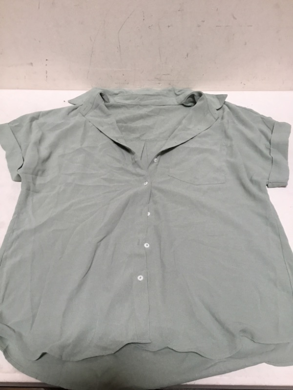 Photo 3 of BASIC SHORT SLEEVE BUTTON DOWN SHIRT IN PEA GREEN WITH POCKET ( XL )
