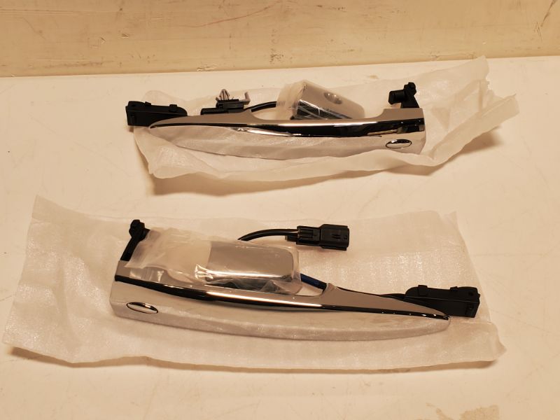 Photo 3 of 806409N00A 2pc Exterior car door handles   .40-1AA0B, 12459871