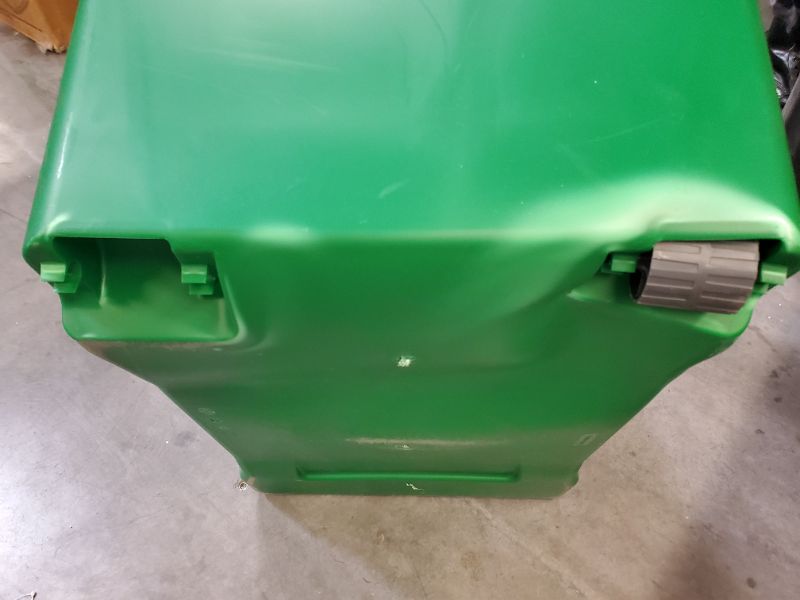 Photo 10 of 32GAL WHEELED LATCHING HEAVY DUTY TOTE- GREEN - BRIGHTROOM - ***DAMAGED ***