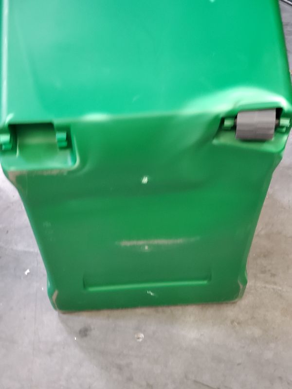 Photo 9 of 32GAL WHEELED LATCHING HEAVY DUTY TOTE- GREEN - BRIGHTROOM - ***DAMAGED ***