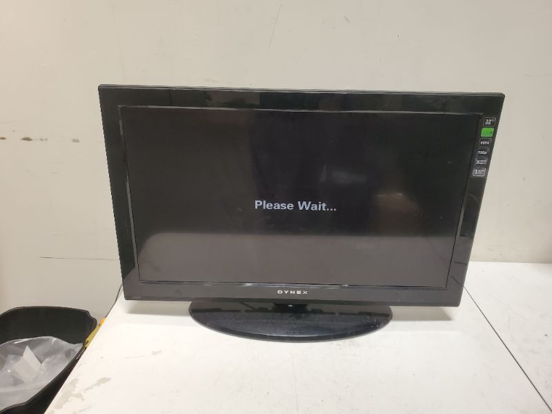 Photo 1 of Dynex - 32" Class (31-1/2" Diag.) - LCD - 720p - 60Hz - HDTV  - Model: DX-32L200NA14