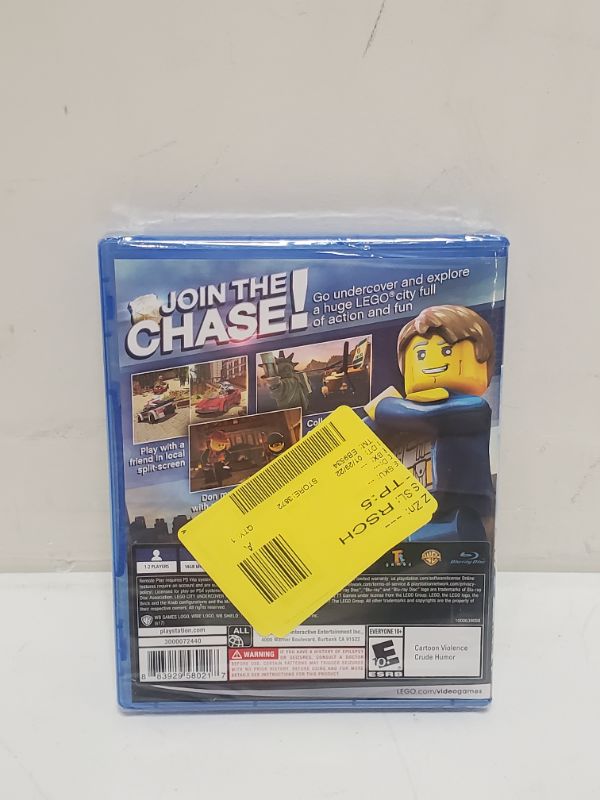 Photo 3 of  PlayStation 4 -  LEGO City Undercover -Standard