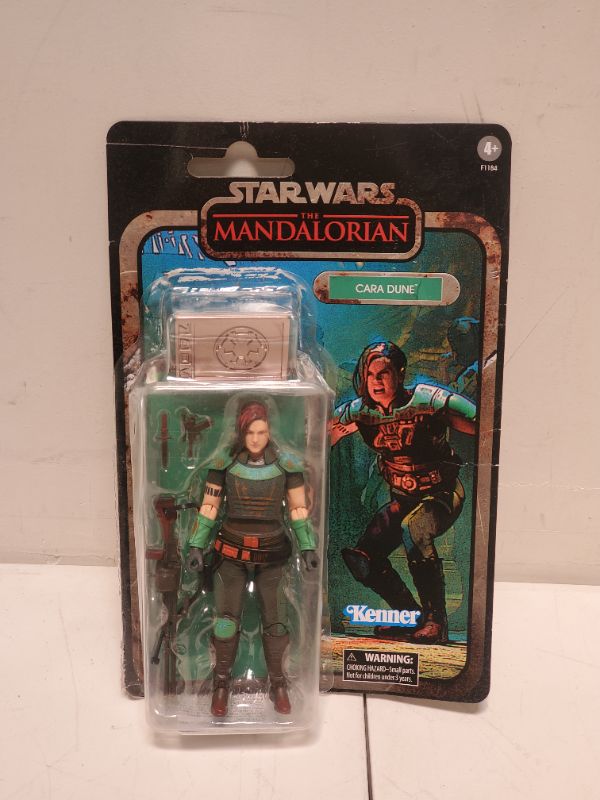 Photo 2 of Star Wars SW BL Mando CC Berry