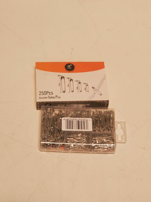 Photo 3 of 1 SET OF 250 Pieces Safety Pins by Luxurecourt, 4 Assorted Sizes of Durable, Silver Small and Large Safety Pins Bulk, Rust-Resistant Nickel Plated Steel, Sharp Edge Safety Pins for Clothes, Sewing, Arts & Craft