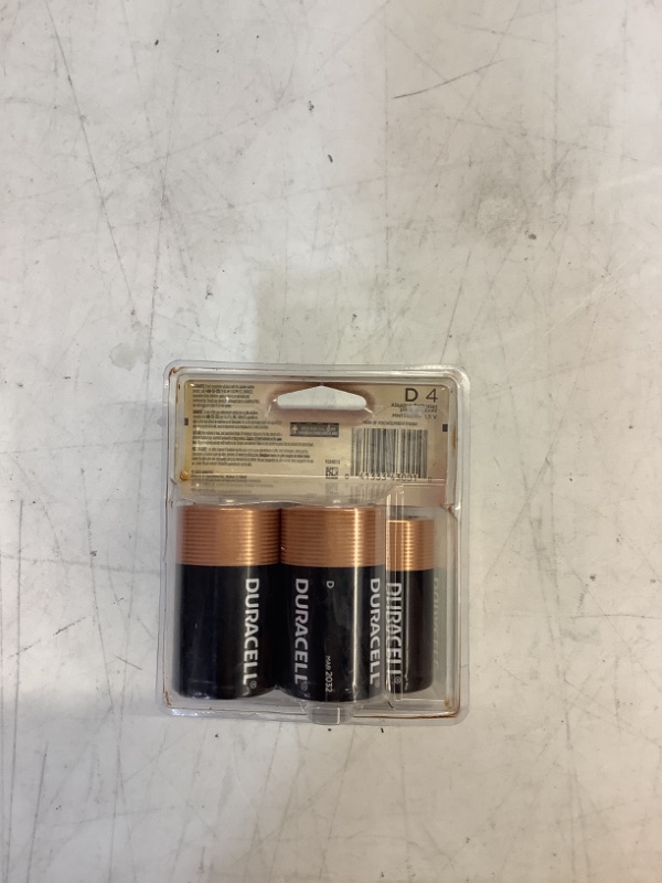 Photo 2 of Duracell Coppertop D Batteries, 4 Count Pack, D Battery with Long-lasting Power, All-Purpose Alkaline D Battery for Household and Office Devices