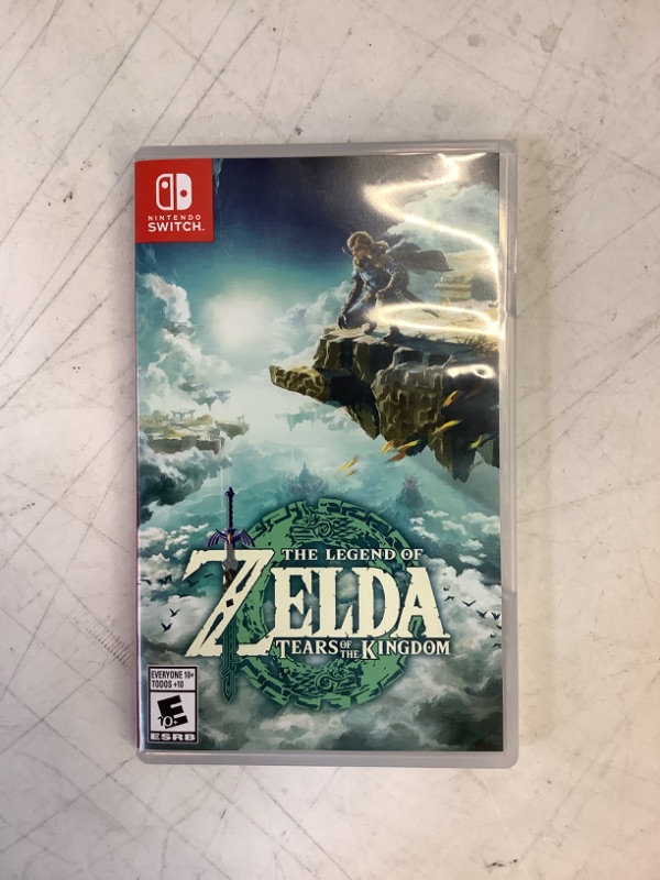 Photo 2 of The Legend of Zelda: Tears of the Kingdom - Nintendo Switch Nintendo Switch Standard