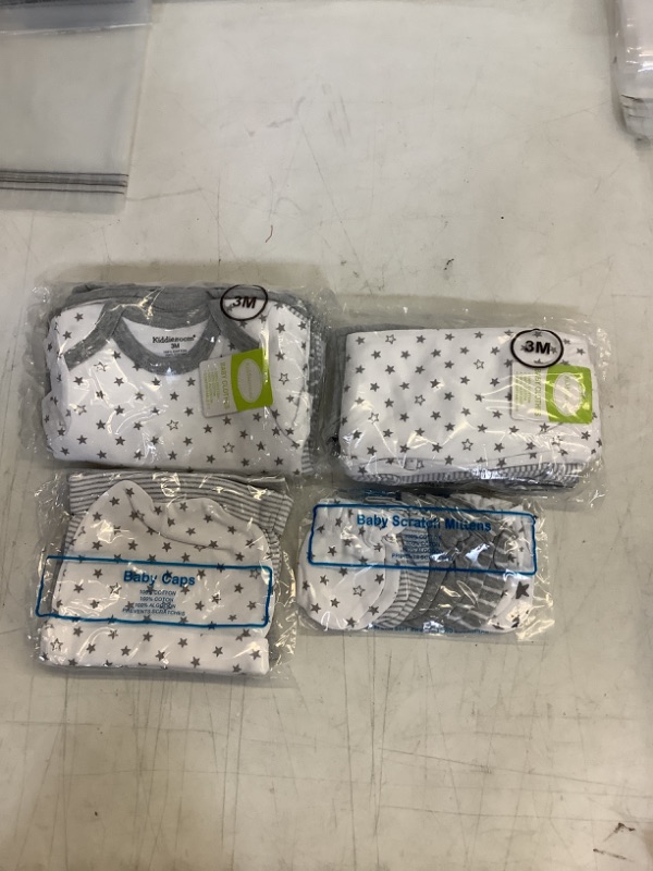 Photo 1 of Unisex Baby Layette 19 PC Gift Set 3Months Clothing 
