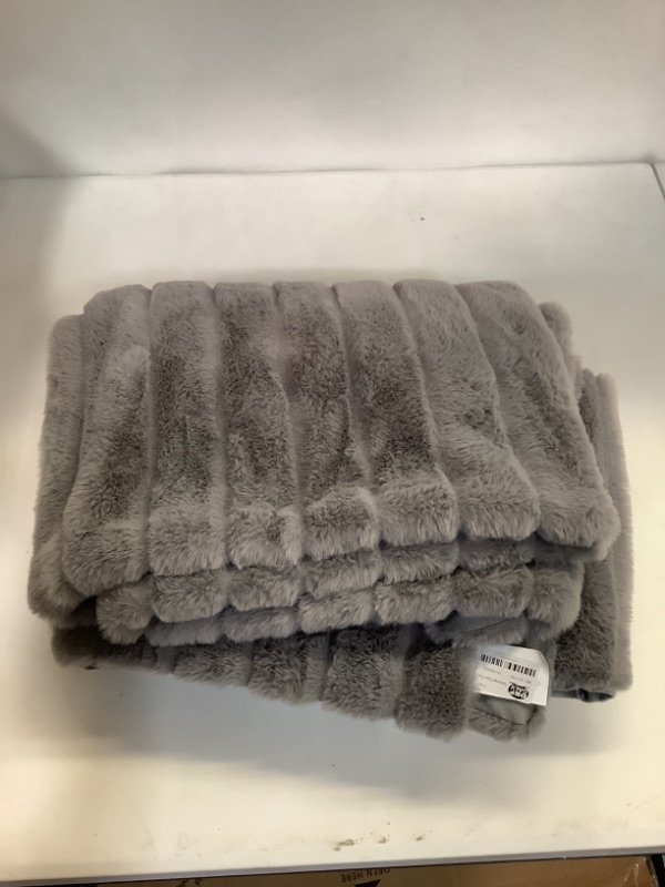 Photo 2 of Textured Faux Fur Reversible Throw Blanket - Project 62