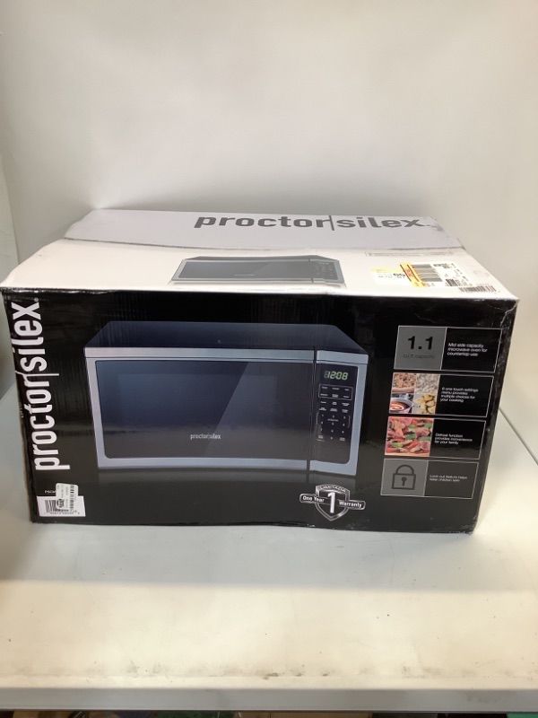 Photo 2 of Proctor Silex 1.1 cu ft 1000 Watt Microwave Oven - Stainless Steel