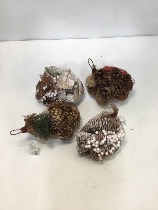 Photo 1 of 4PK Lot Holiday Filler/Table Topper Pinecone Forest Decor 73 Pieces 