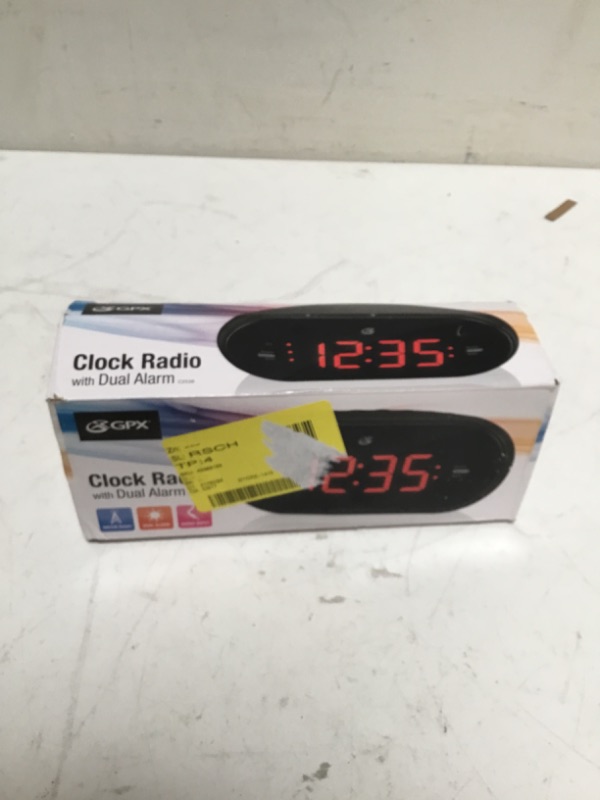 Photo 2 of Gpx Am/Fm Clock Radio With Intelli Set Digital Tune Alarm Clock 