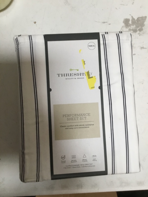 Photo 2 of 400 Thread Count Printed Performance Sheet Set - Threshold