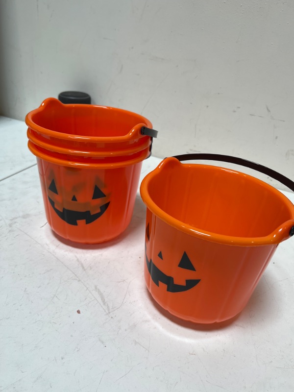 Photo 2 of 4-pack Halloween Buckets 