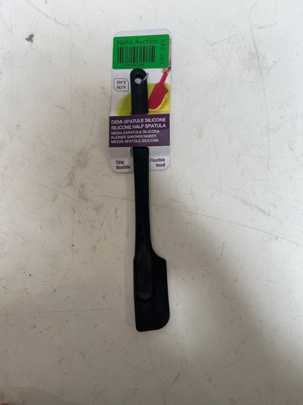 Photo 2 of Mastrad Silicone Slim Spatula - Non-Stick Rubber Spatula - Soft Grip And Slender Design Great For Jars, Blenders, Small Containers and More (Black)