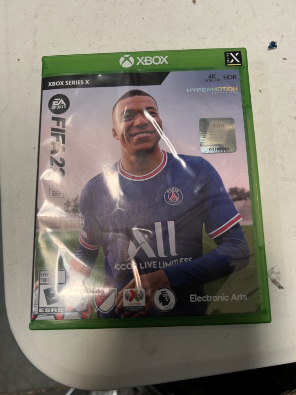 Photo 2 of FIFA 22 - Xbox Series X Xbox Series X Standard