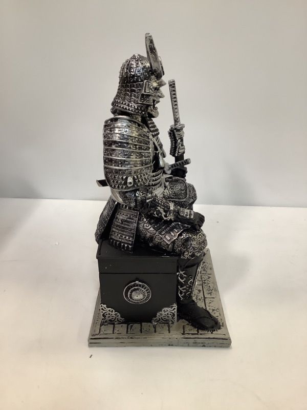 Photo 5 of LOOYAR Medieval Ancient Samurai Undead Warrior Resin Statue Ornament Figurine  (Black Silver)850033188011