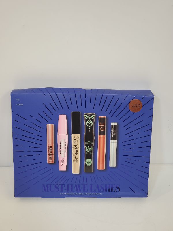 Photo 2 of Must-Have Lashes Mascara Gift Set - Black, Pink, Red - 6ct