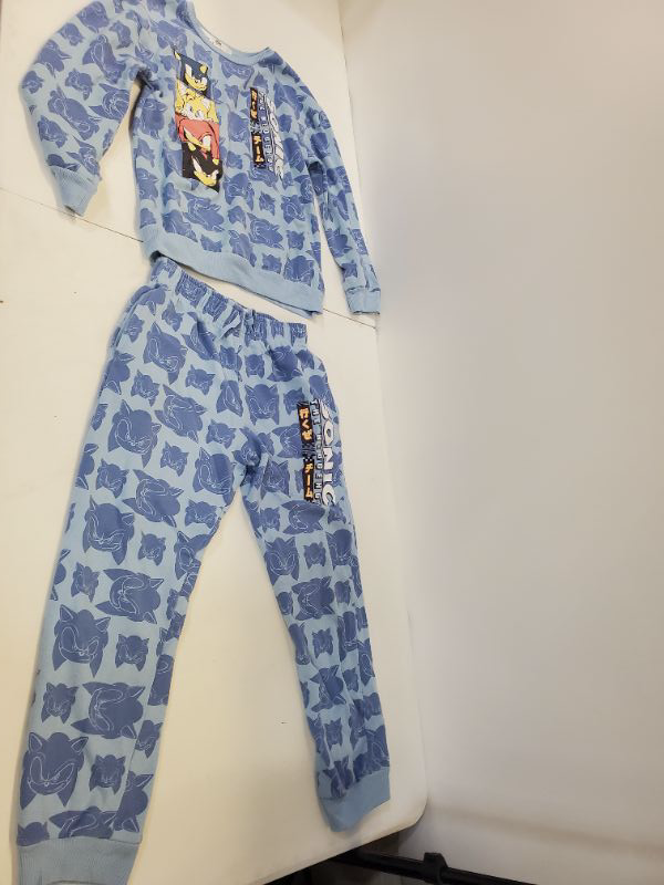 Photo 2 of Sonic the HedgeHog Boys SweatSuit Set - size Boys L 