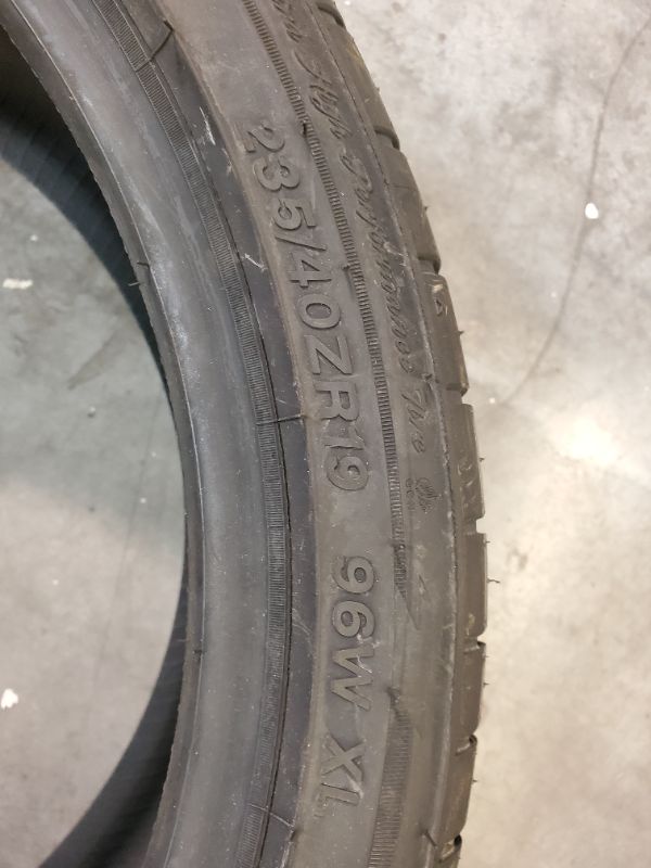 Photo 4 of ATLANDER 235/40ZR19 TIRE SET 