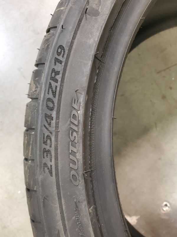 Photo 5 of ATLANDER 235/40ZR19 TIRE SET 