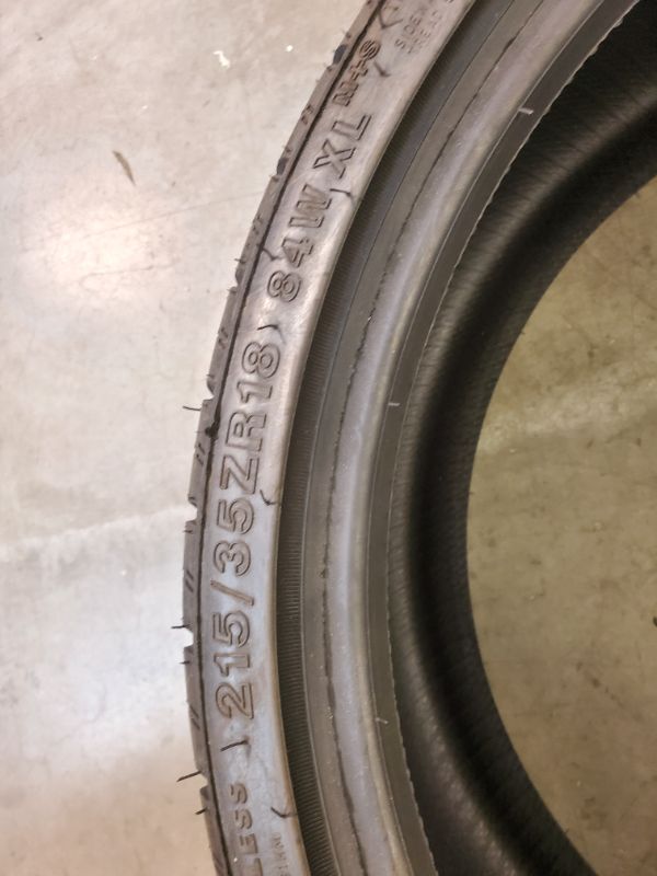 Photo 5 of FULLWAY 215/35ZR18 84W XL  TIRE  SET 