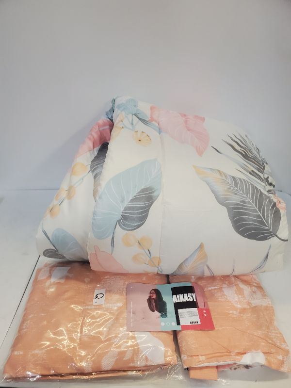 Photo 3 of AIKASY QUEEN COMFORTER SET - ORANGE 