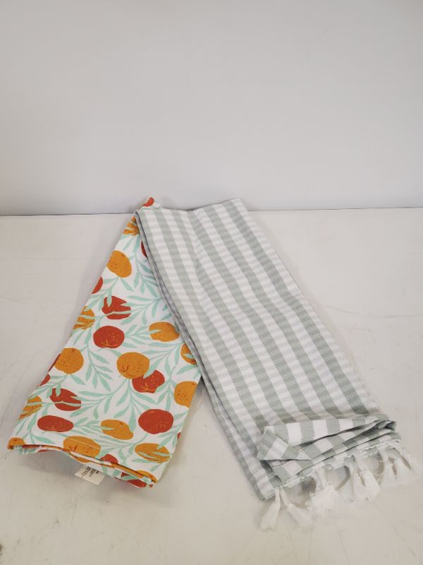 Photo 2 of PACK OF 2 - 2 PCS KITCHEN TOWELS - GREEN AND WHITE TASSEL STRIPES & PRINTED TOMATOES 