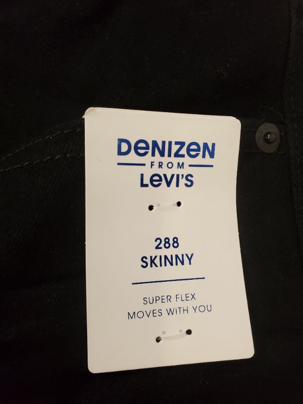 Photo 6 of DENIZEN FROM Levi's - 288 SKINNY JEANS -  33 X 32 - NEW