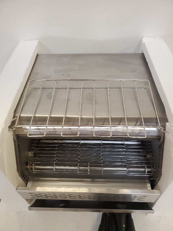 Photo 8 of Commercial conveyor toaster 450 slices/hour, 14.4in opening width conveyor toaster For Bread Bagel Breakfast Food, 2600W heavy duty stainless steel toaster for Cafes, Buffets, Restaurants, and Coffee.