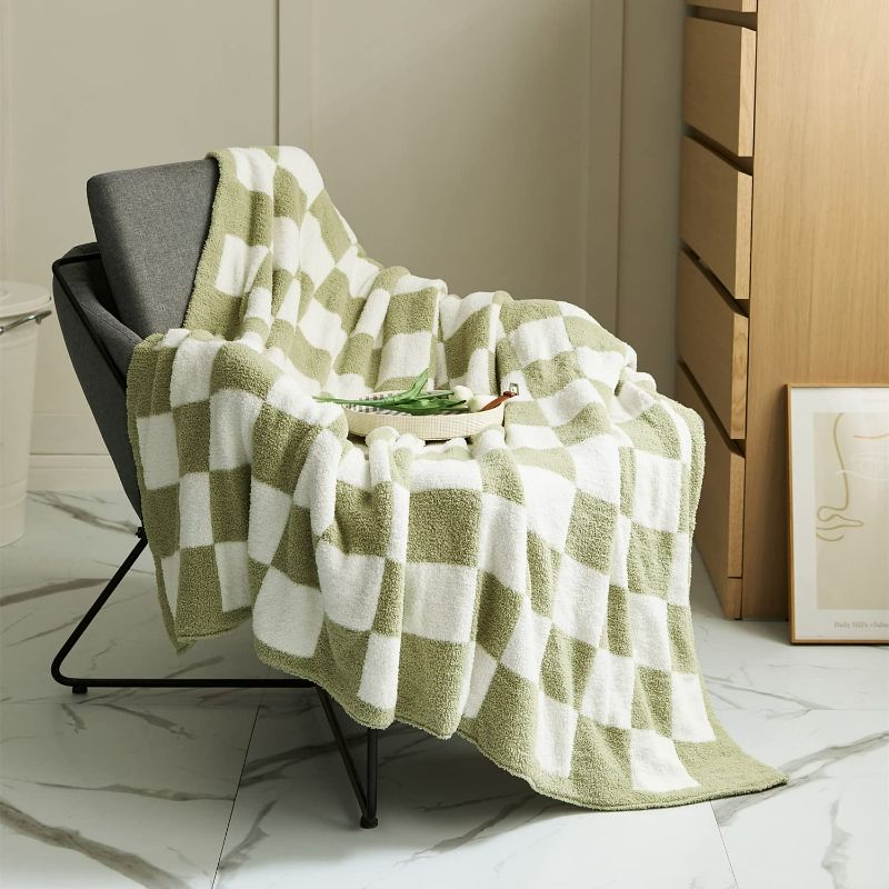 Photo 3 of YIRUIO Throw Blankets Checkerboard Grid Chessboard Gingham Warmer Comfort Plush Reversible Microfiber Cozy Decor for Home Bed Couch (sage Green, 60''x79'')